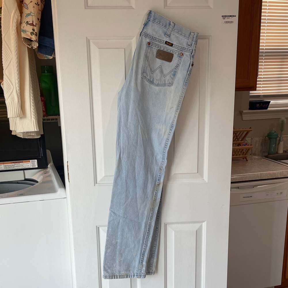 Wrangler Men's Light Blue Straight Jeans